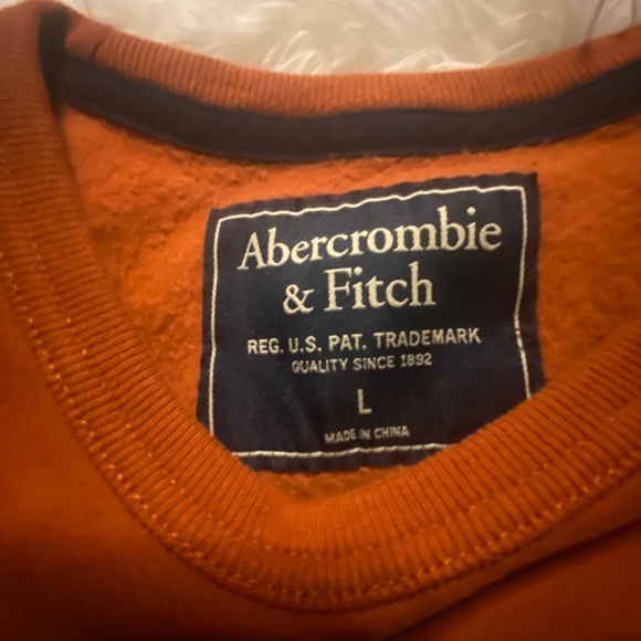 2/$20 Abercrombie Men’s Sweatshirt Size L - Picture 2 of 2
